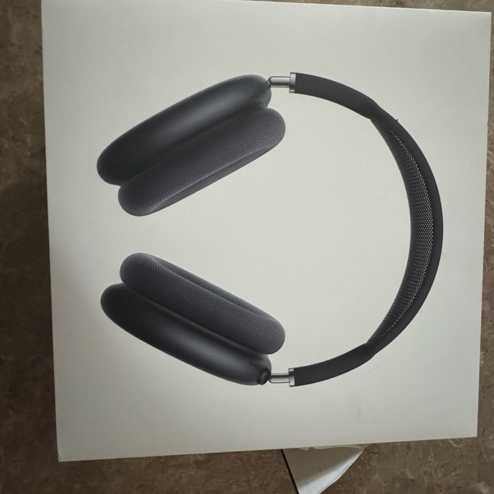 Apple Black Over-Ear Headphones with Sleek Design